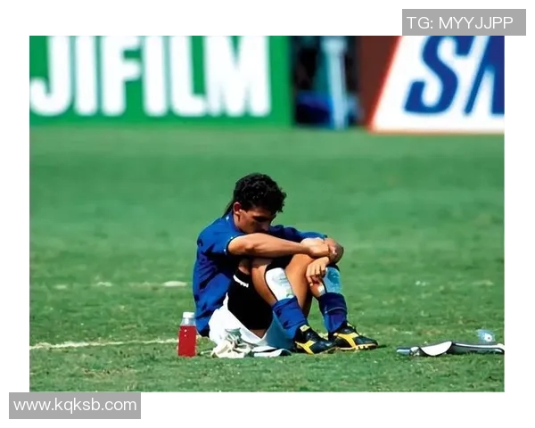 传奇足球球星的辉煌足迹与时代影响力解析